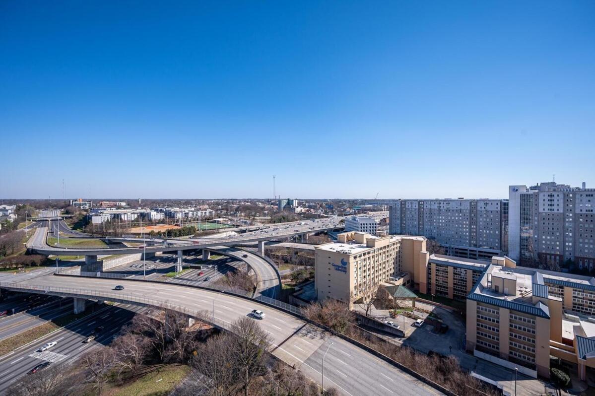 Heart Downtown! City View Onsite Parking! King Bed Lm807 Atlanta Bagian luar foto