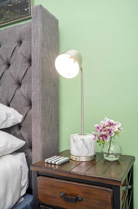 Heart Downtown! City View Onsite Parking! King Bed Lm807 Atlanta Bagian luar foto